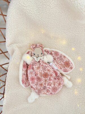 Lucienne fruits et fleurs roses (es)