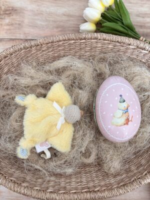 Mini Paulin "vichy bleu et citron" dans son oeuf de Pâques