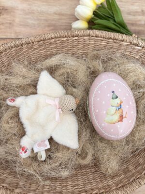 Mini Olga "Prairie" dans son oeuf de Pâques